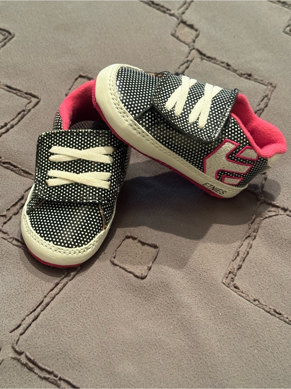 Etnies Black and Pink Polka Dot Baby Sneakers